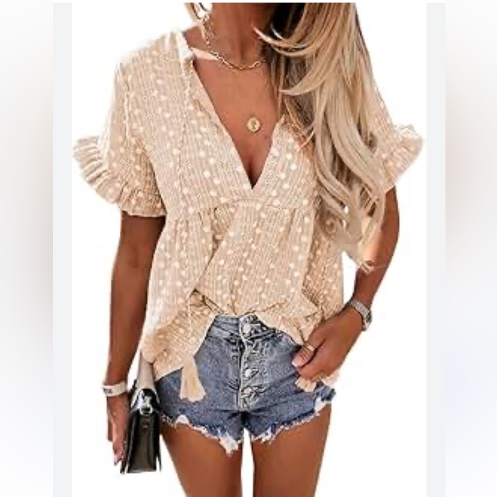 Beautiful Flower Embroidered Woman’s Top Size M 100% cotton - Picture 3 of 10